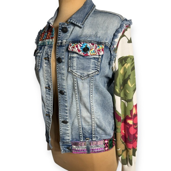Desigual embellished embroidered patched jean jacket rare 2016 runway piece Sm - Picture 6 of 14